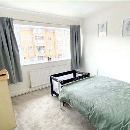 4 Bedroom Property Close To The Harry Potter Studio And Watford Junction Dış mekan fotoğraf